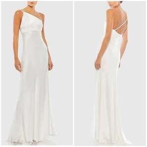 Mac Duggal Double Strap One Shoulder White Satin Formal Gown Size 10